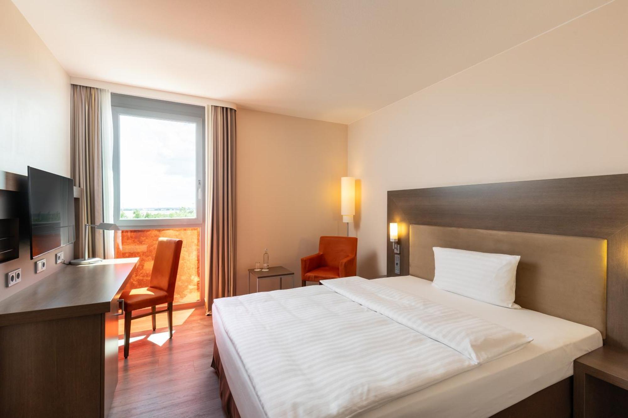 Intercityhotel Berlin Airport Area North 4*