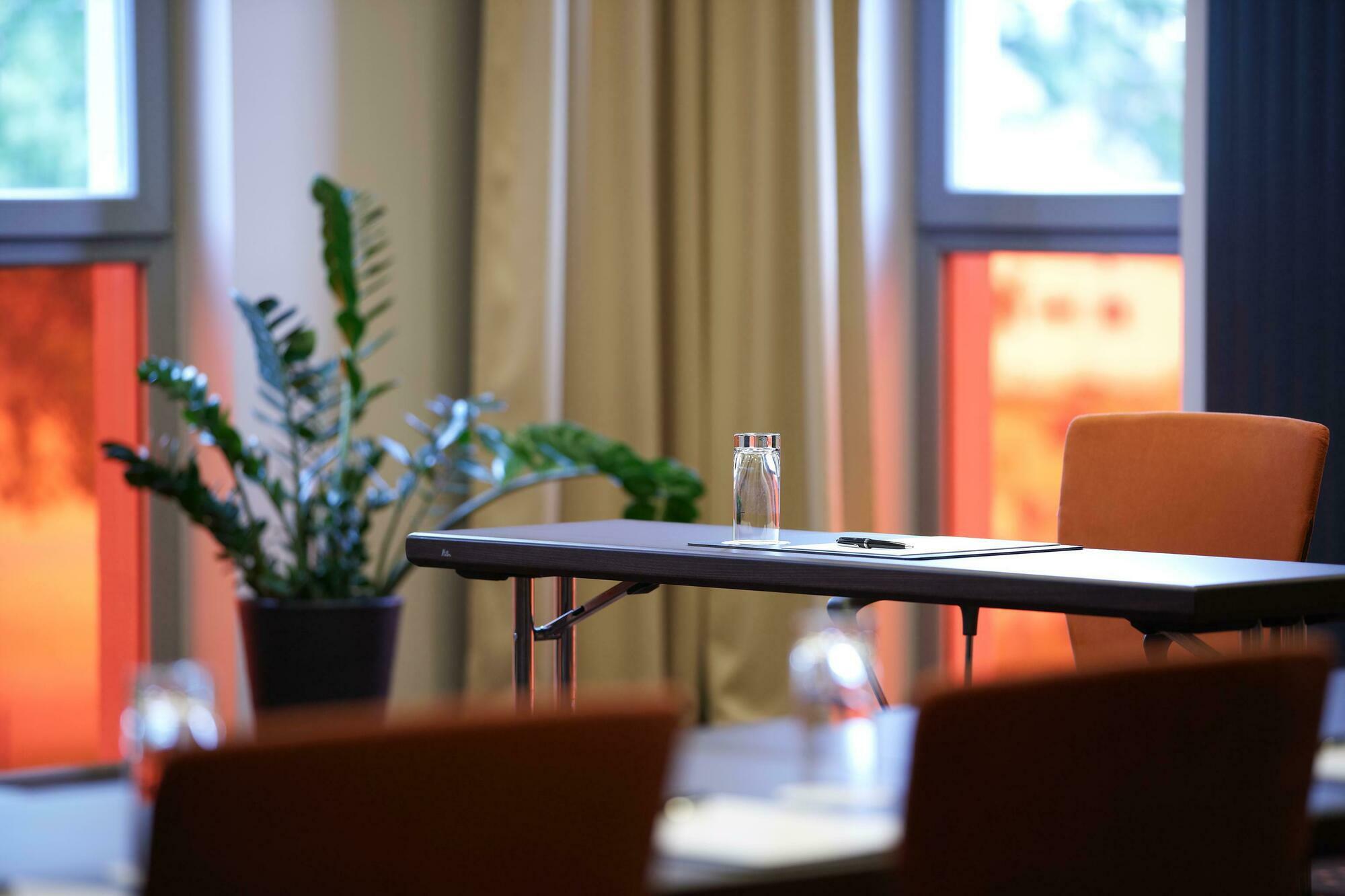 Intercityhotel Berlin Airport Area North Отель